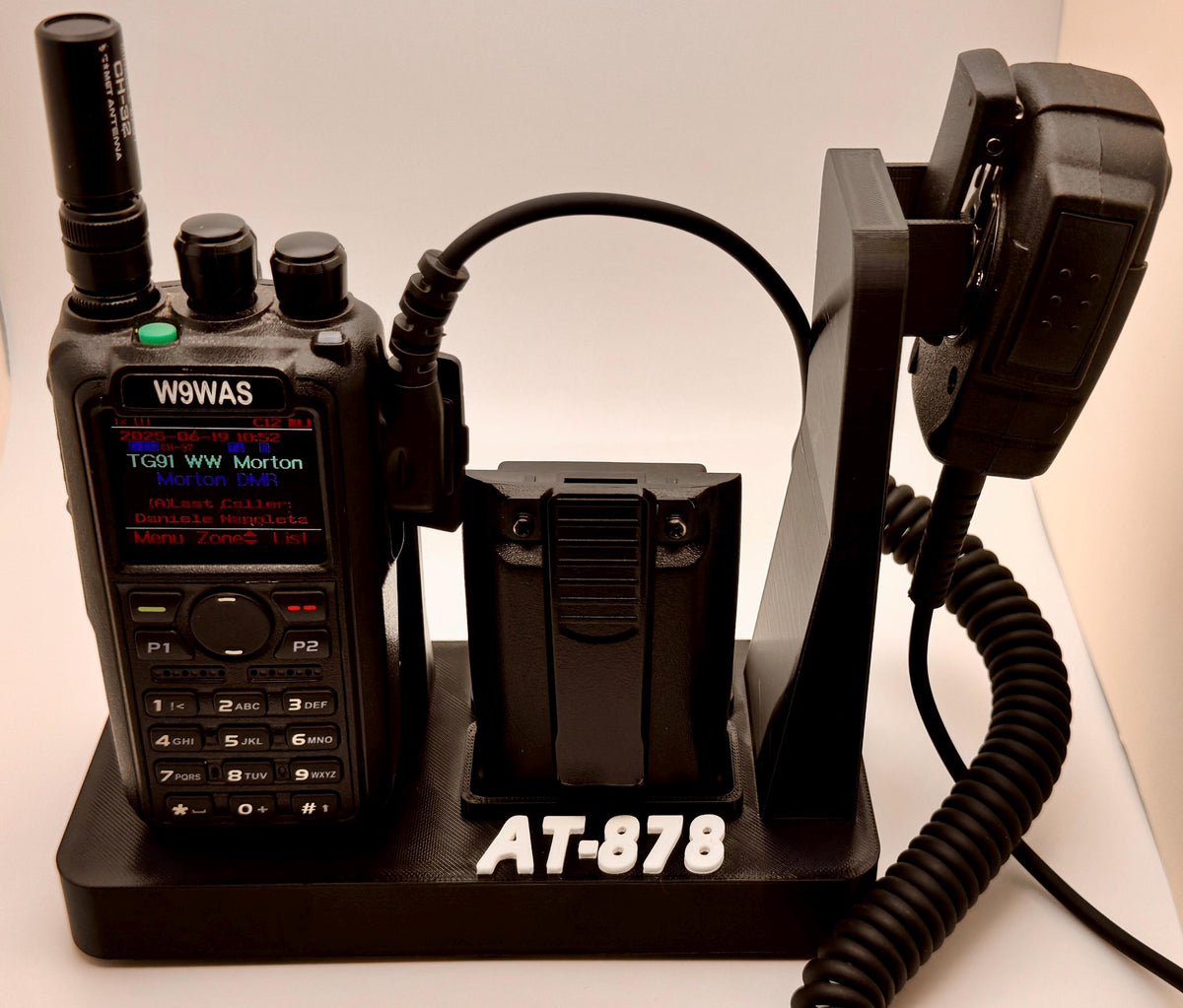 AnyTone AT-878 desk stand – front view with AT-878 logo