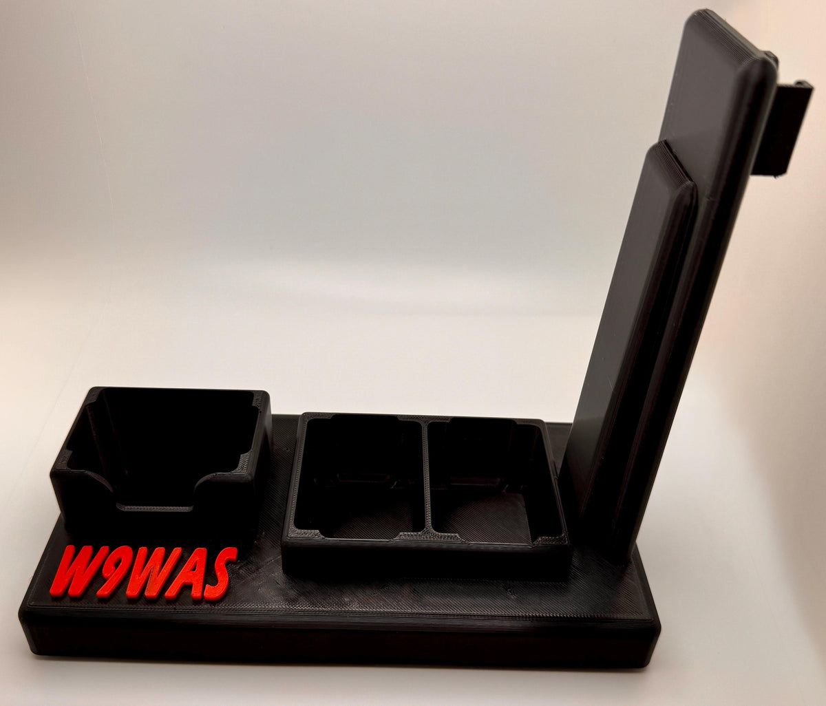 Baofeng DM-32 / UV-32 3-radio desk stand – empty stand with callsign
