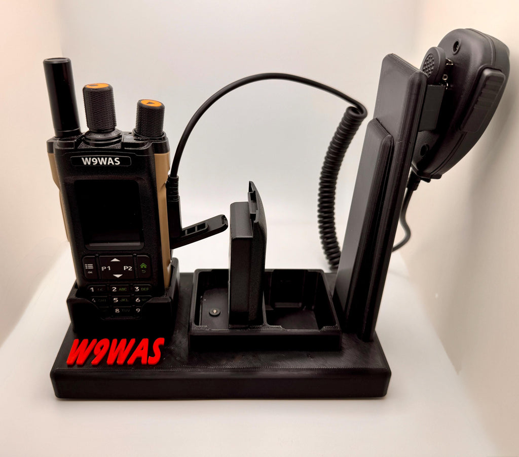 Baofeng DM-32 / UV-32 3-radio desk stand – three radios loaded