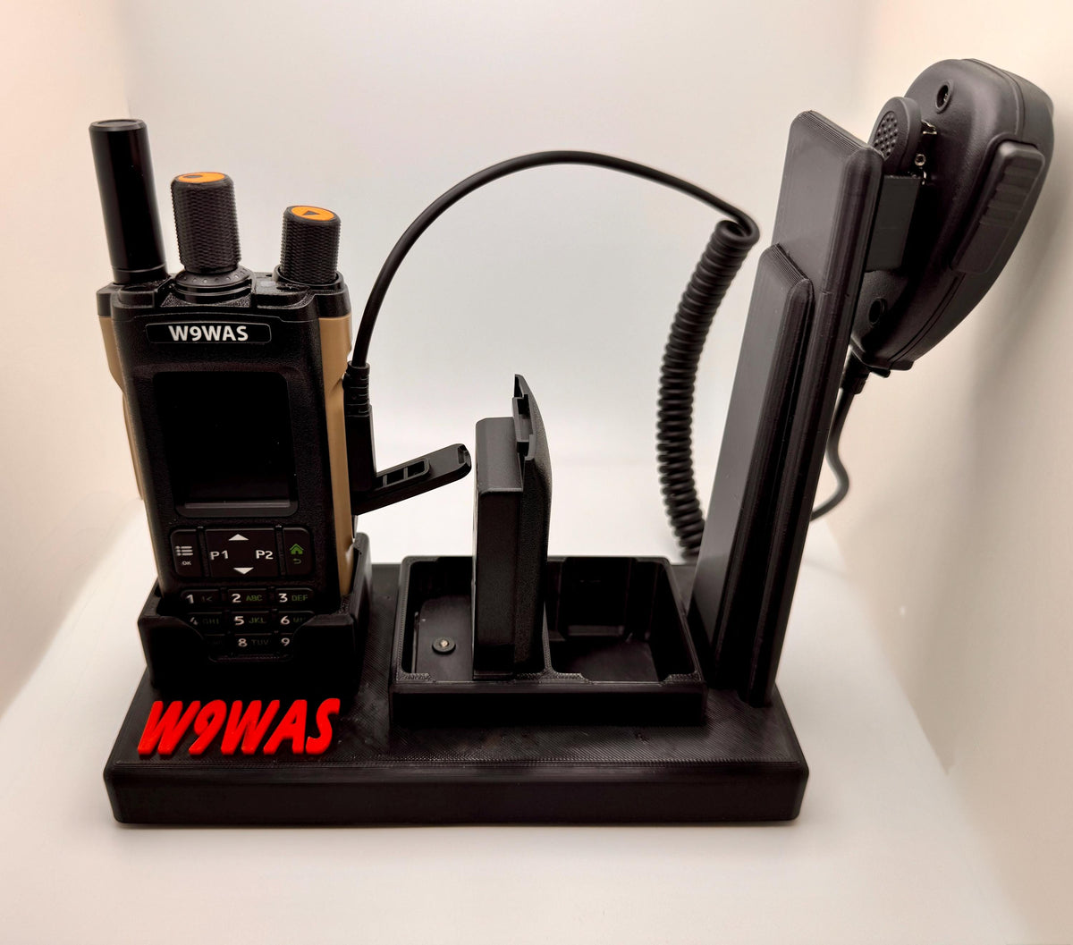 Baofeng DM-32 / UV-32 3-radio desk stand – three radios loaded