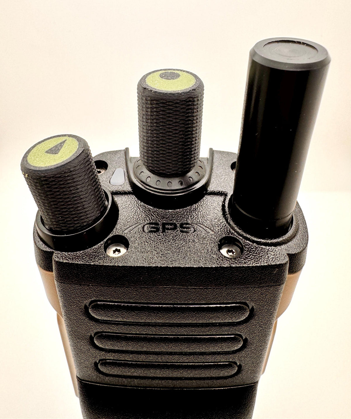Baofeng DM-32 / UV-32 Knob Set – installed angled