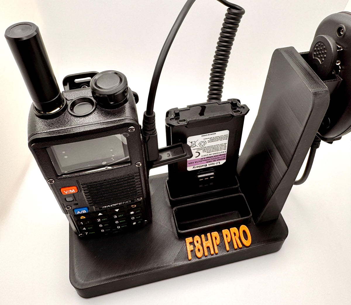 Baofeng F8HP Pro desk stand – top view with batteries
