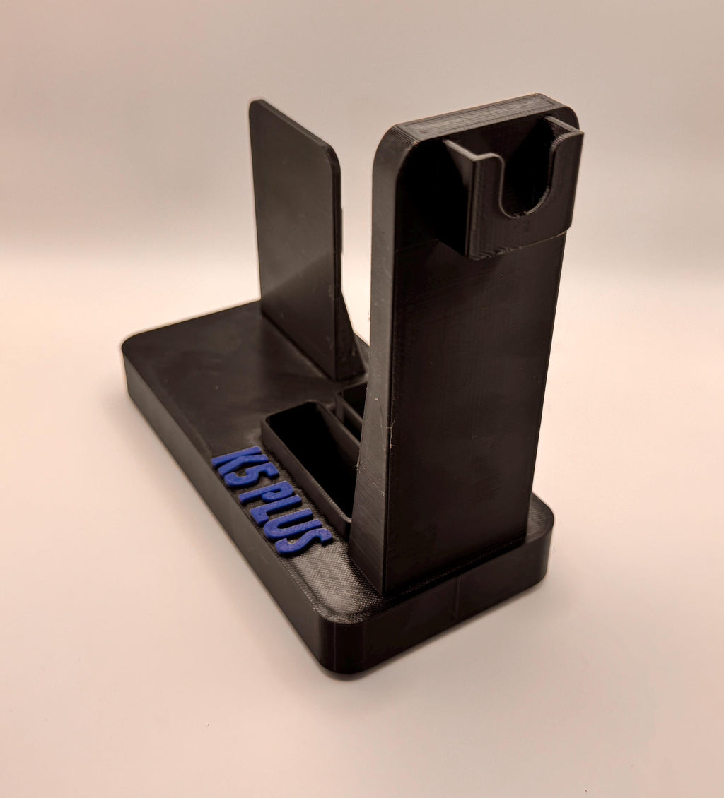 Baofeng K5 Plus desk stand with side-facing mic – empty stand angled