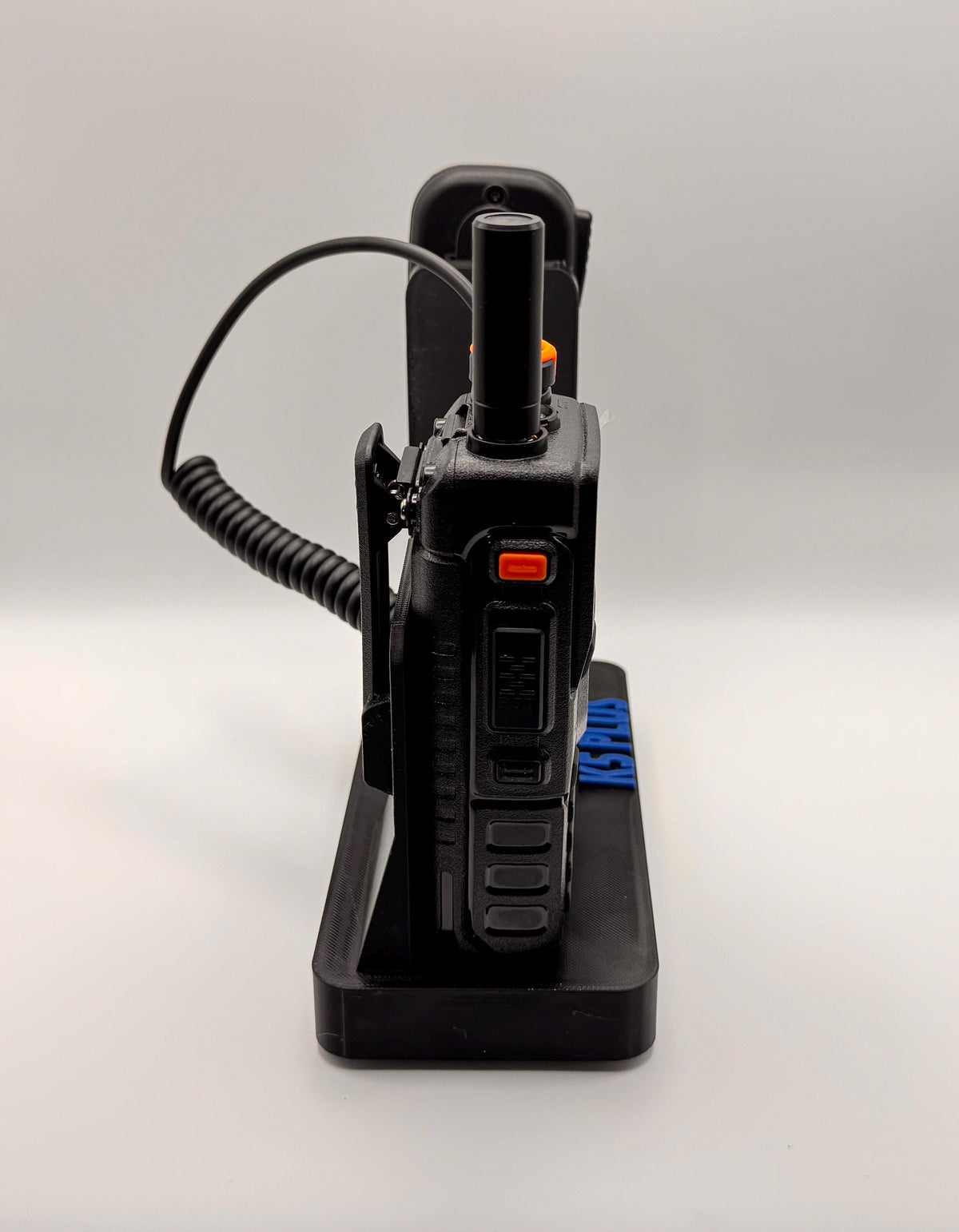 Baofeng K5 Plus desk stand with side-facing mic – end view with radio