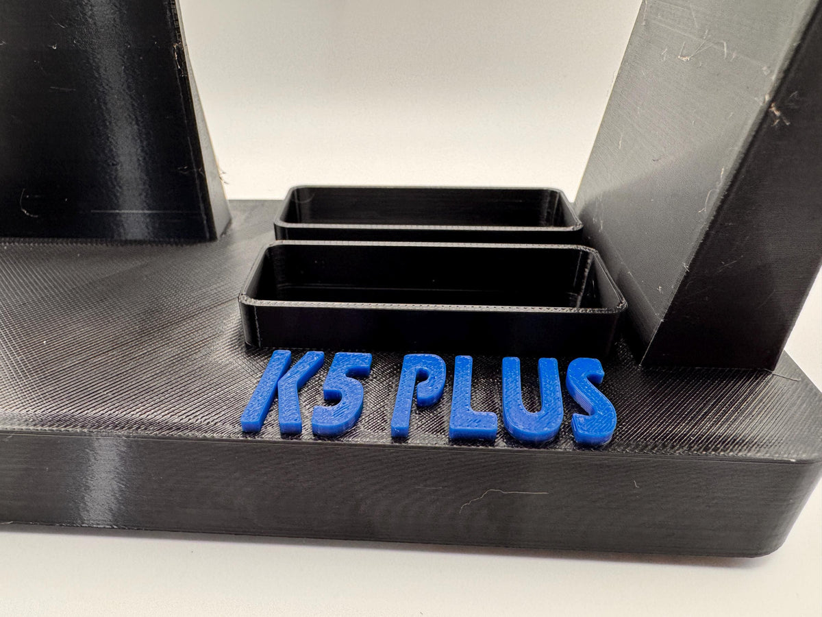 Baofeng K5 Plus desk stand with side-facing mic – K5 Plus lettering close-up