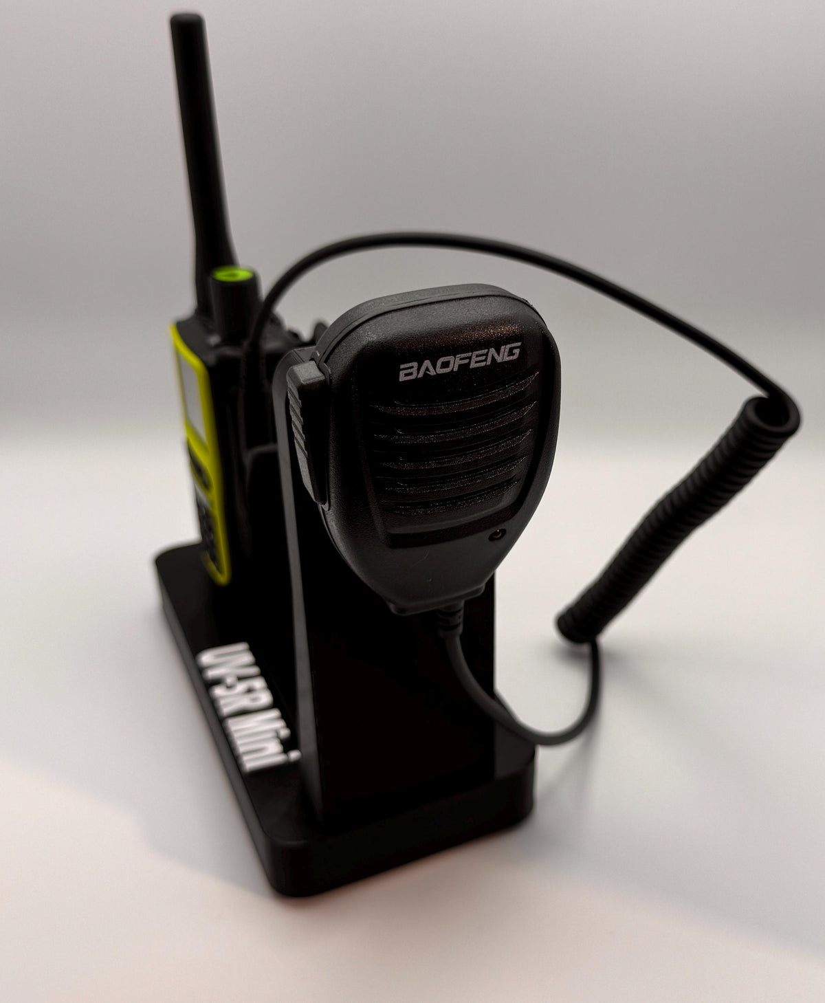 Baofeng UV-5R Mini desk stand – speaker mic side view