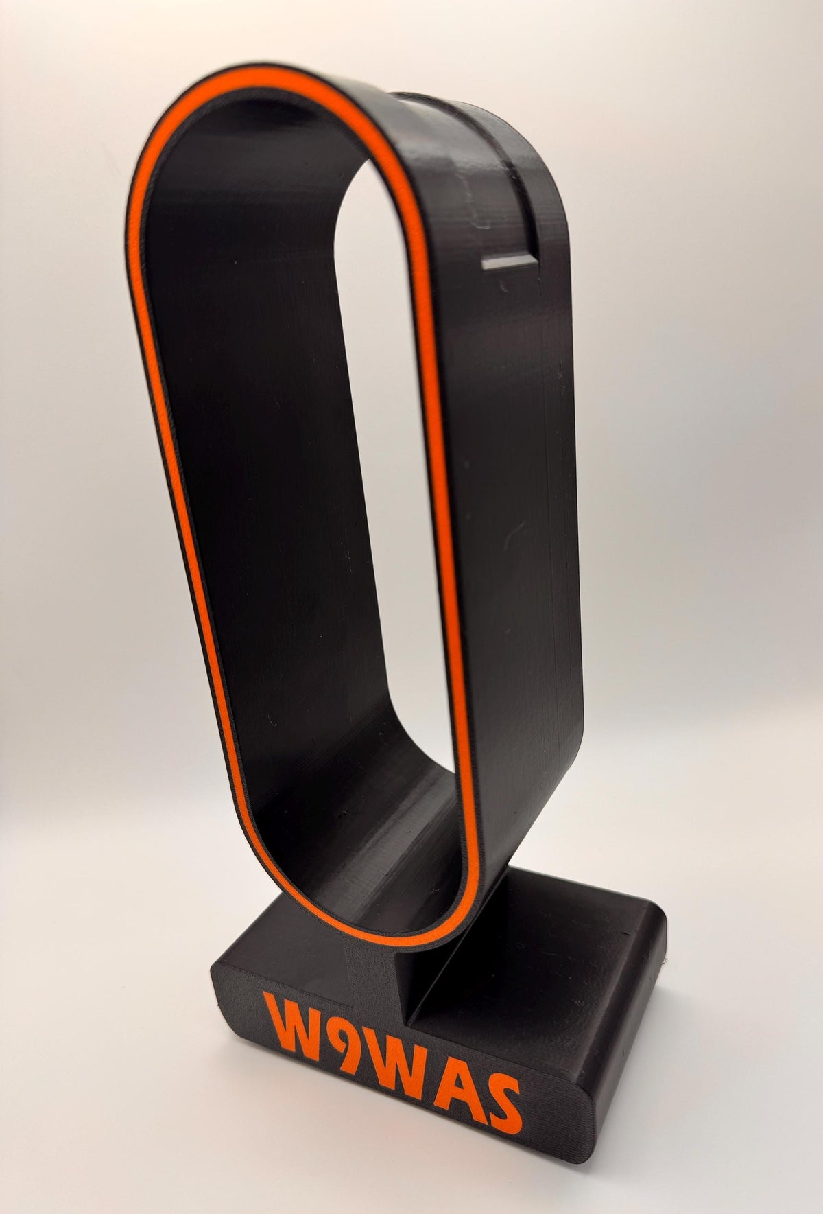 Custom Callsign Headset Stand – curved support side