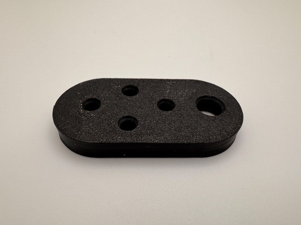 EFHW Wire-to-Rope Insulators – single insulator in black