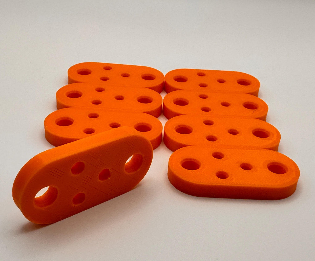 Flat 5-Hole Antenna Wire Insulators – insulators fanned out