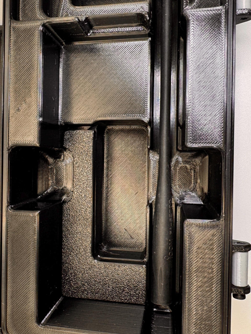 Icom ID-52 travel case – empty insert top view