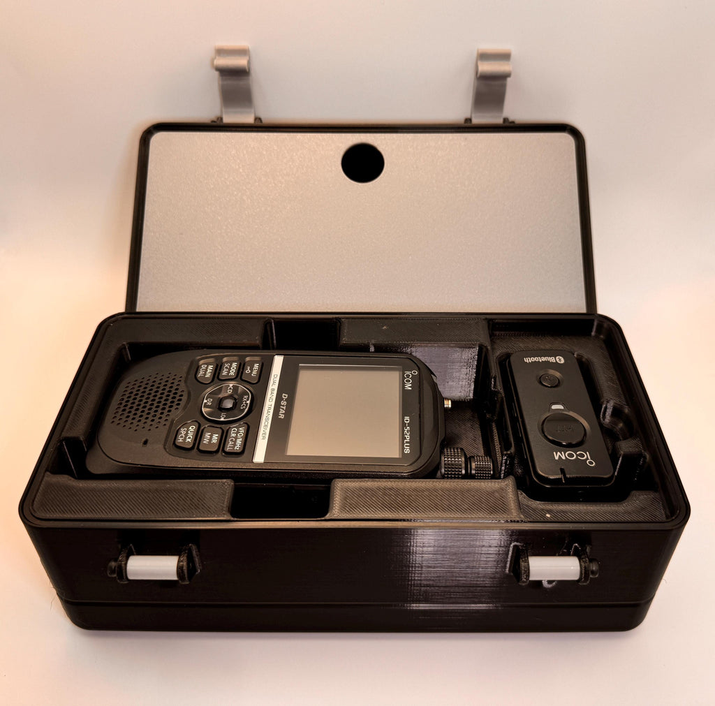 Icom ID-52 travel case – open with radio front view