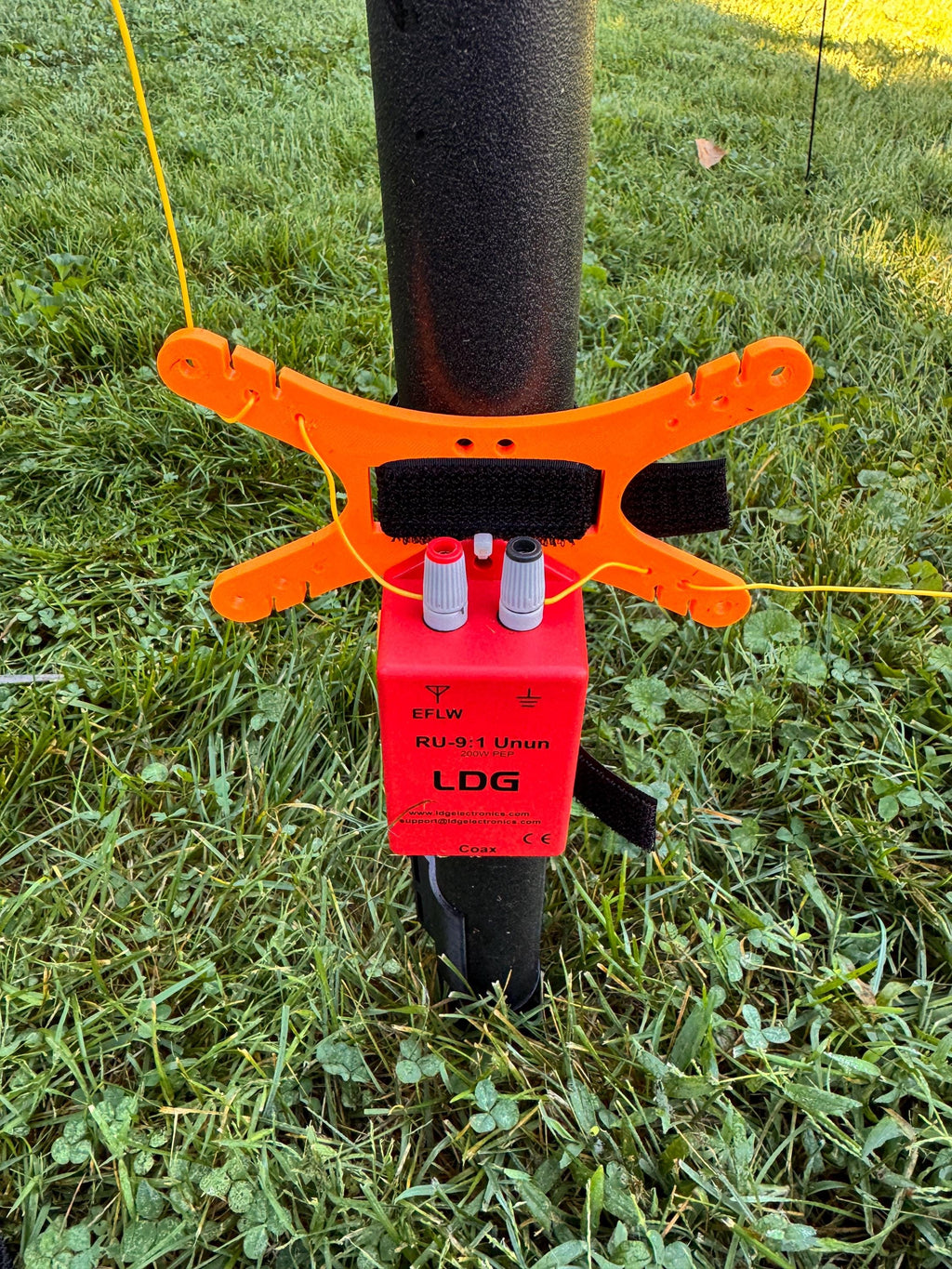 LDG balun/unun wire winder mount – mounted on mast in field