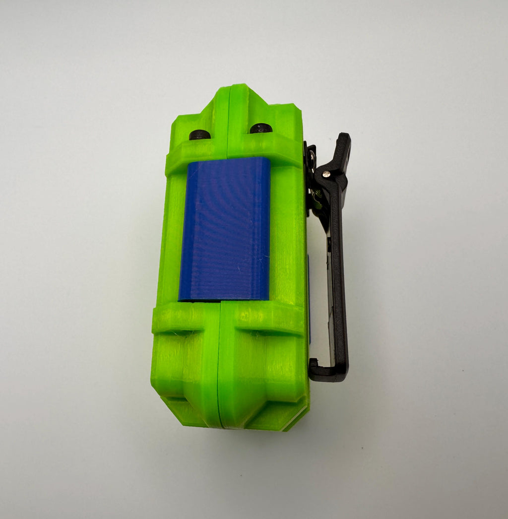 Meshtastic Heltec V3/V4 case – side angle view with belt clip