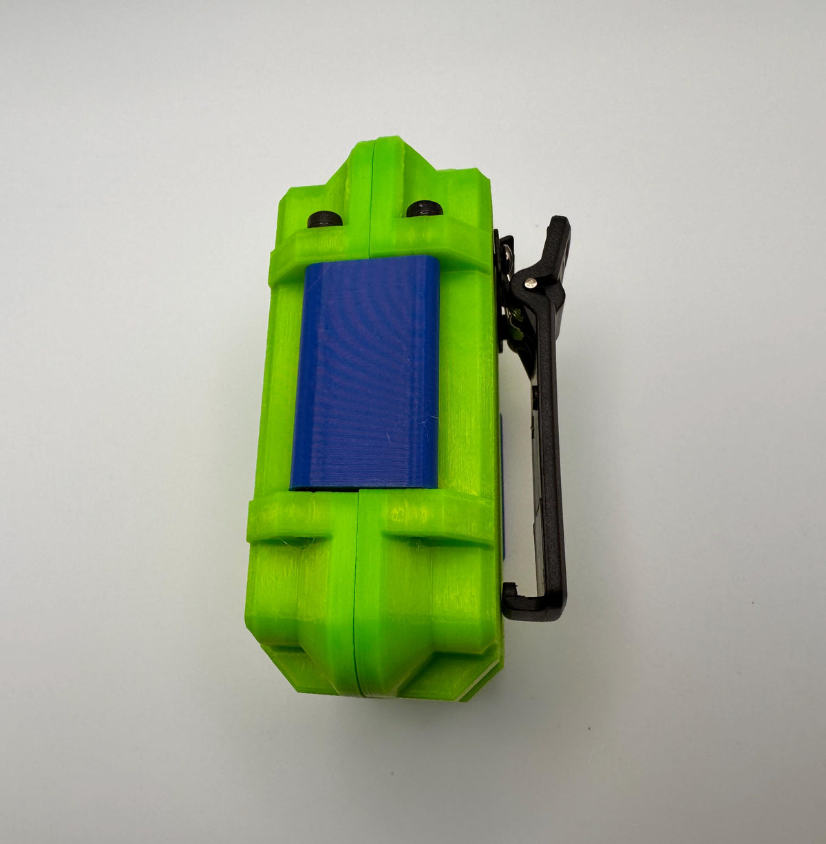 Meshtastic Heltec V3/V4 case – side angle view with belt clip