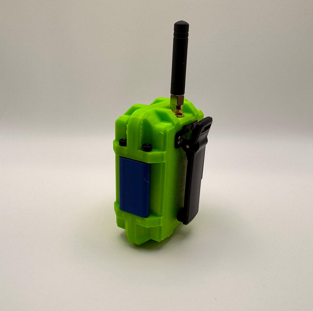 Meshtastic Heltec V3/V4 case – side view showing the belt clip