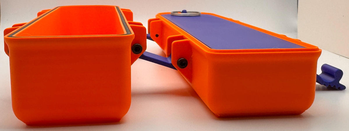RigExpert Stick hinged protective case – side view with open lid