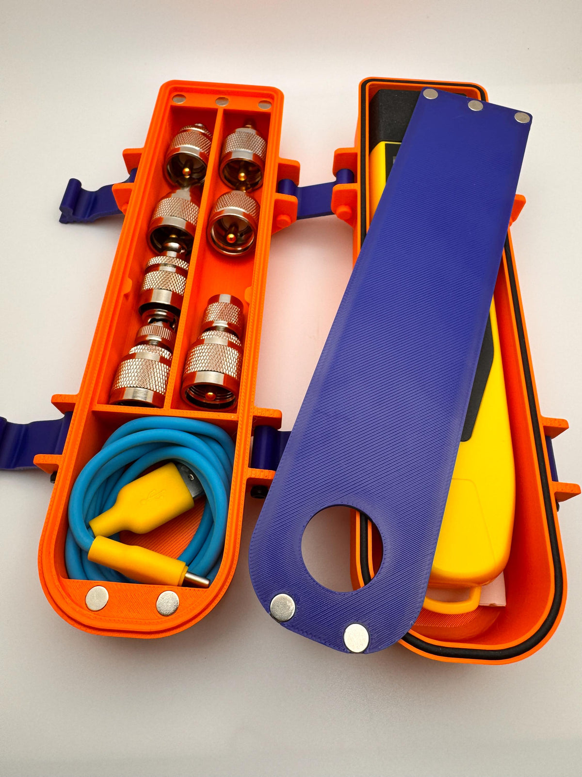 RigExpert Stick case with organizer lid – organizer lid with adapters