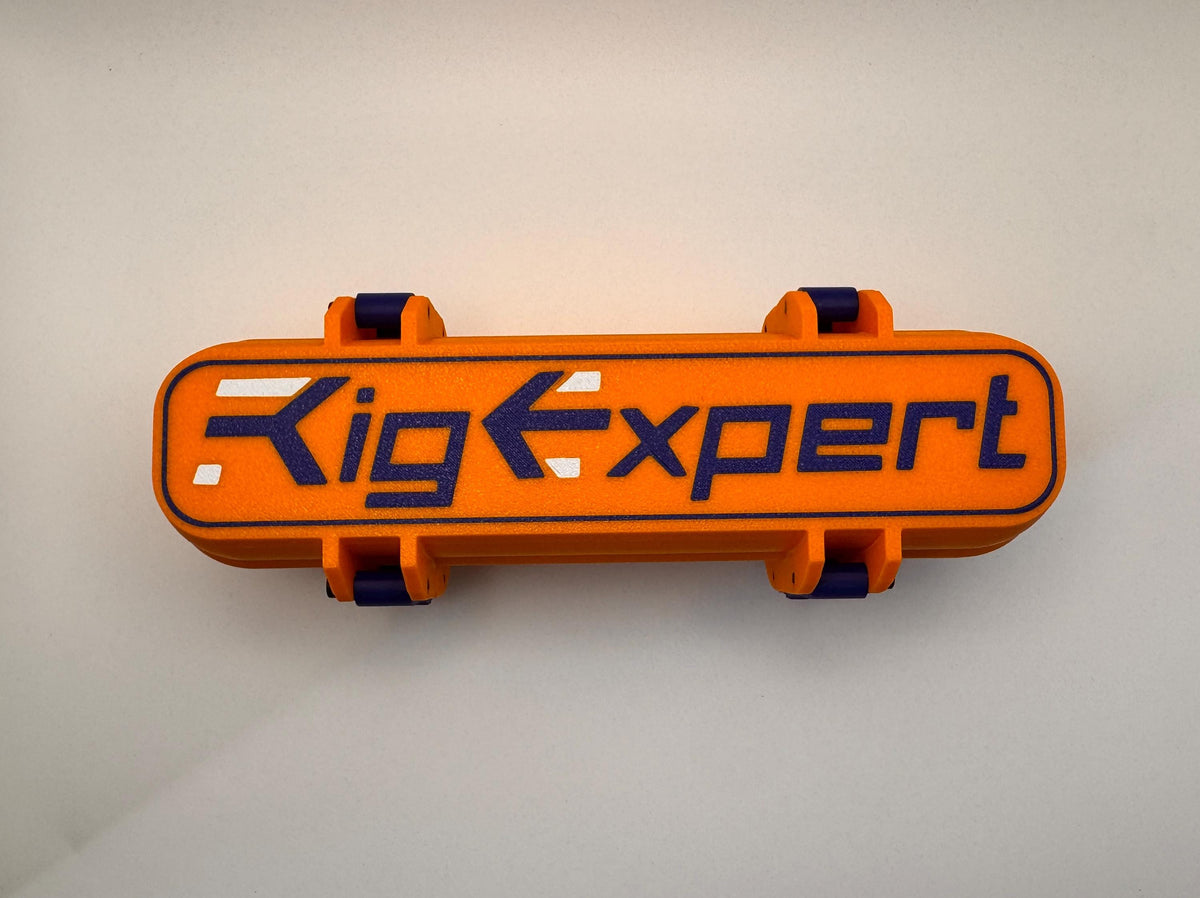 RigExpert Stick slim case – lid close-up