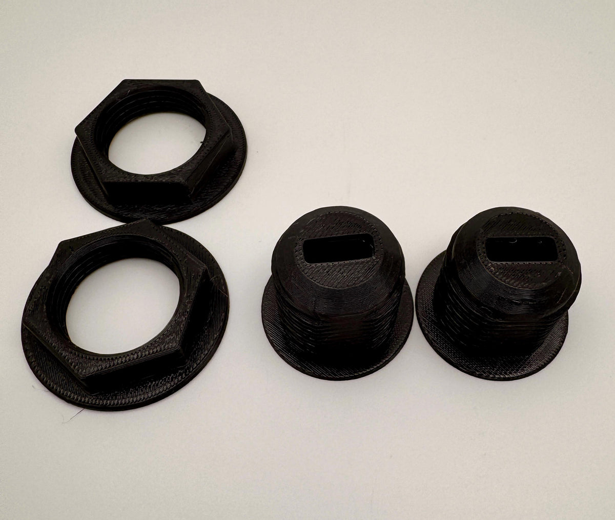 Round Anderson Powerpole Panel Mount – mounts with nuts