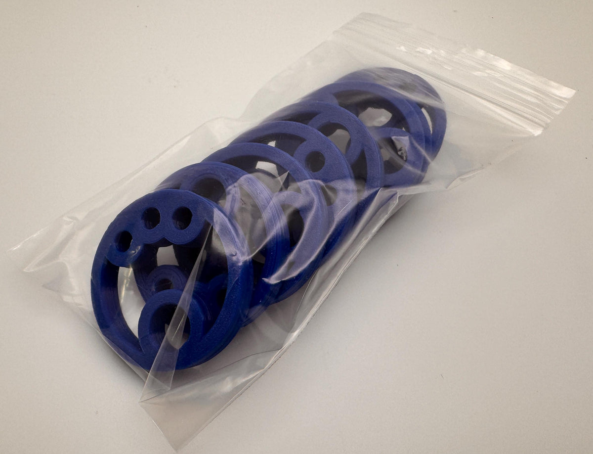 Round Knotless Antenna Insulators – 8-pack sealed and ready to ship