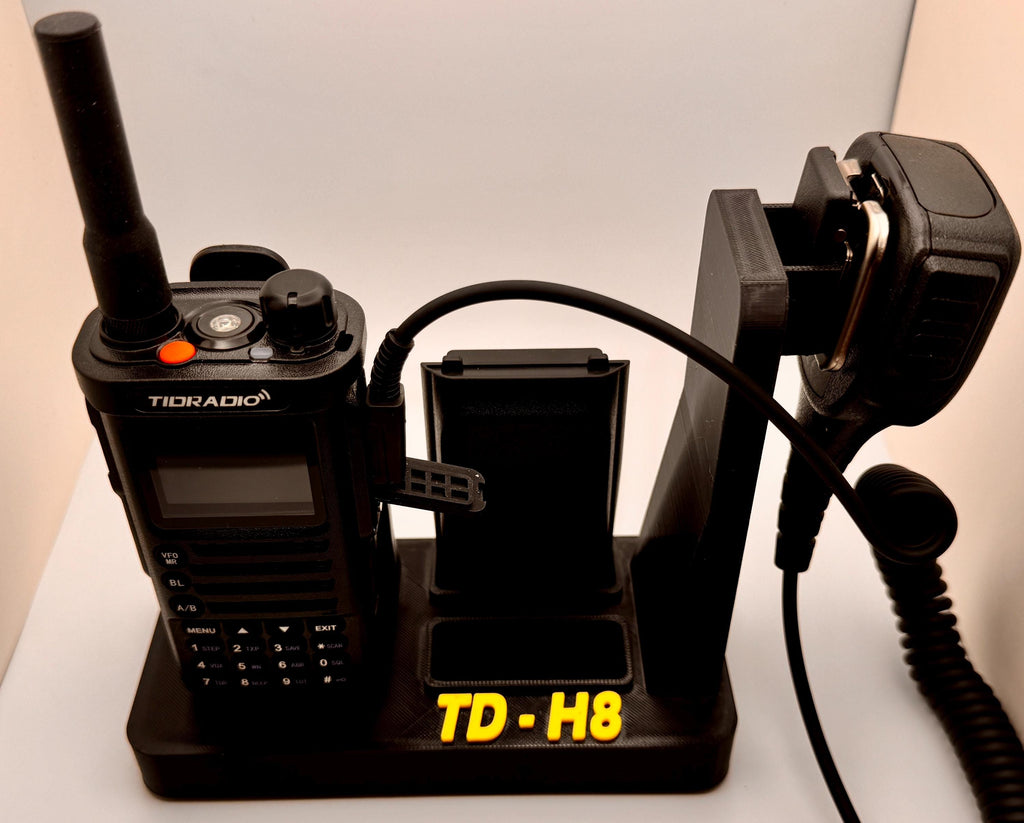 Tidradio TD-H8 desk stand – front view with TD-H8 logo