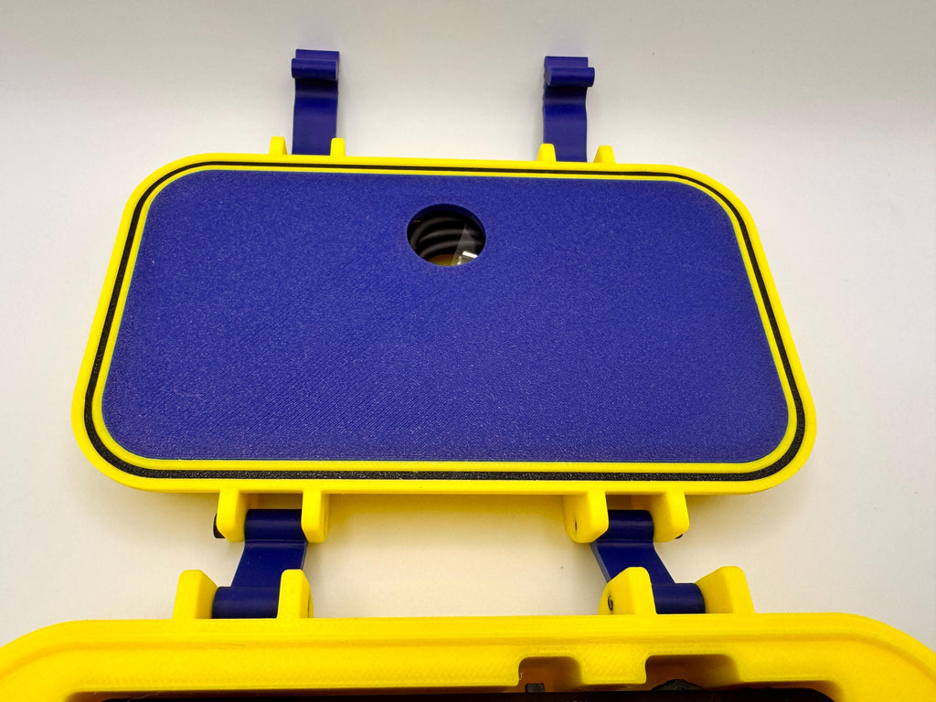 tinySA ULTRA+ case with stand – blue lid interior