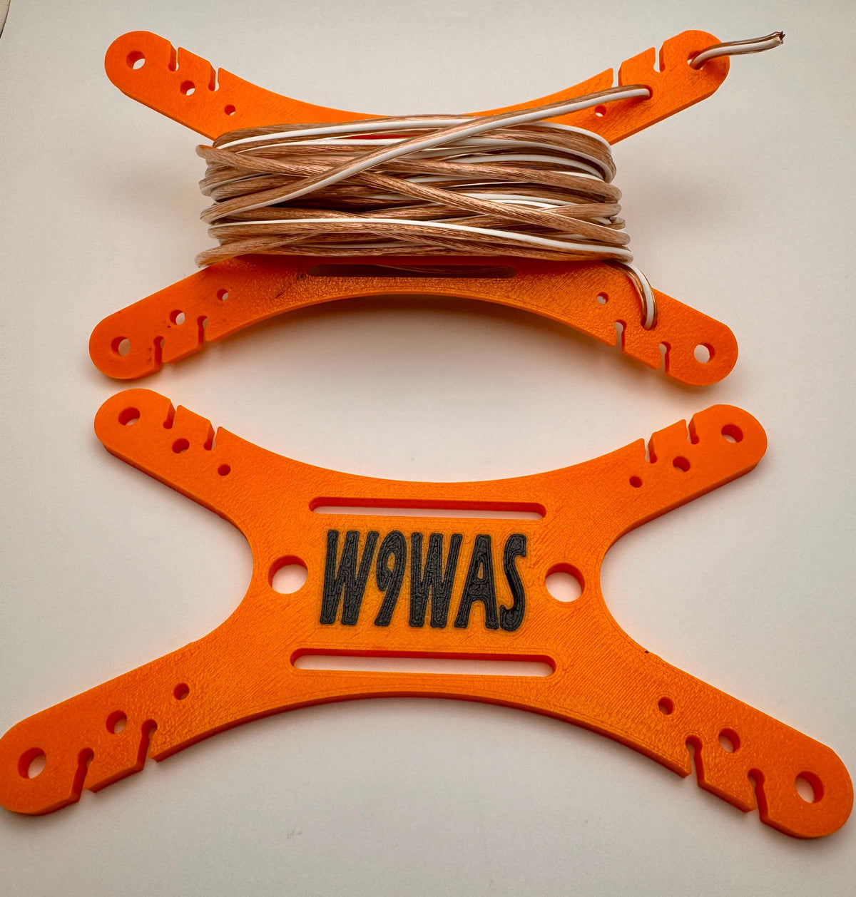 Universal antenna wire and paracord winder 3-pack – winder loaded with wire