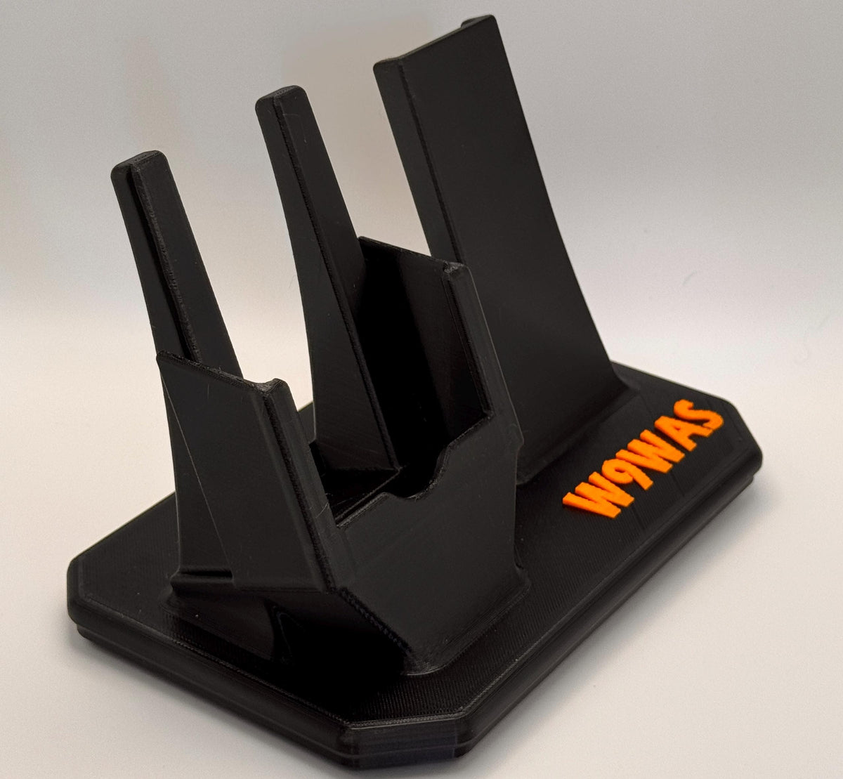 UNIWA F400 desk stand with speaker mic holder – empty stand angled