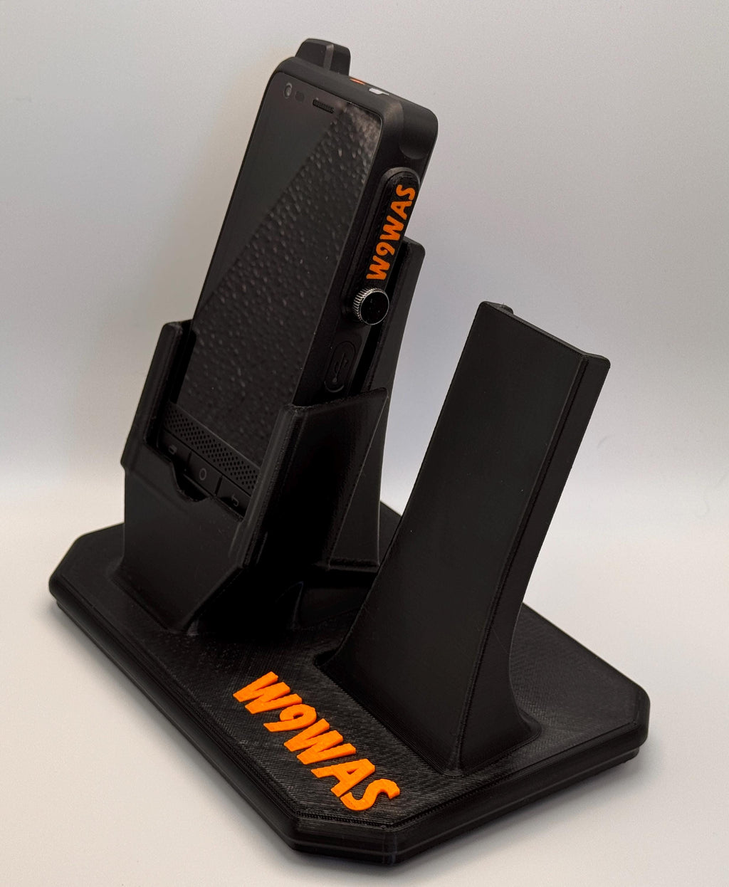 UNIWA F400 desk stand with speaker mic holder – phone cradle side view