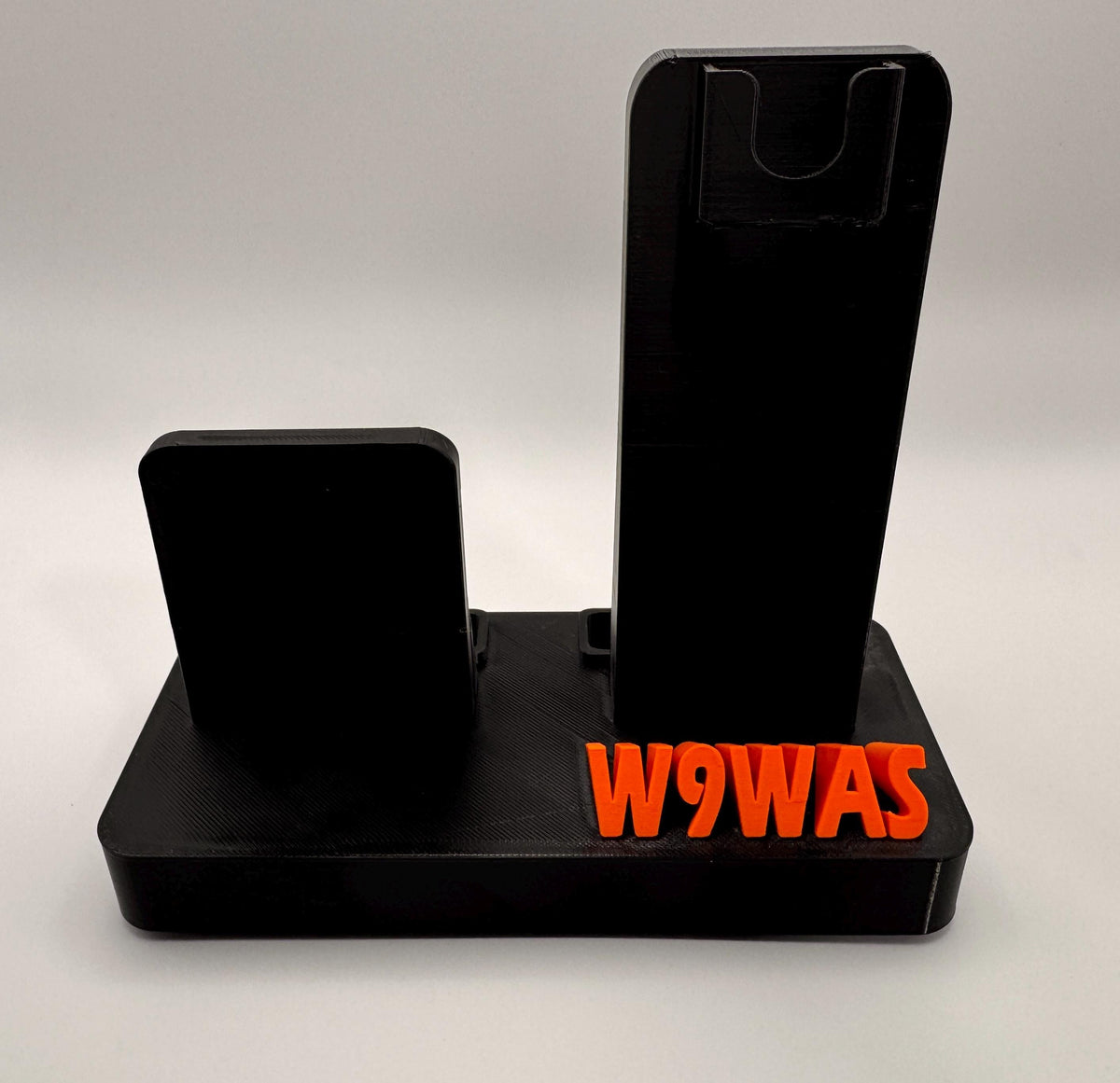 Yaesu FT5 / FT3 2026 desk stand – empty stand with callsign