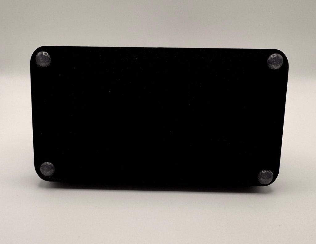 Yaesu FT5 / FT3 desk stand – base underside with rubber feet
