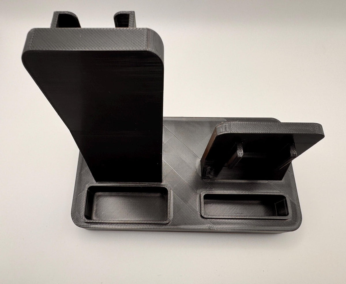 Yaesu FT5 / FT3 desk stand – battery slots top view