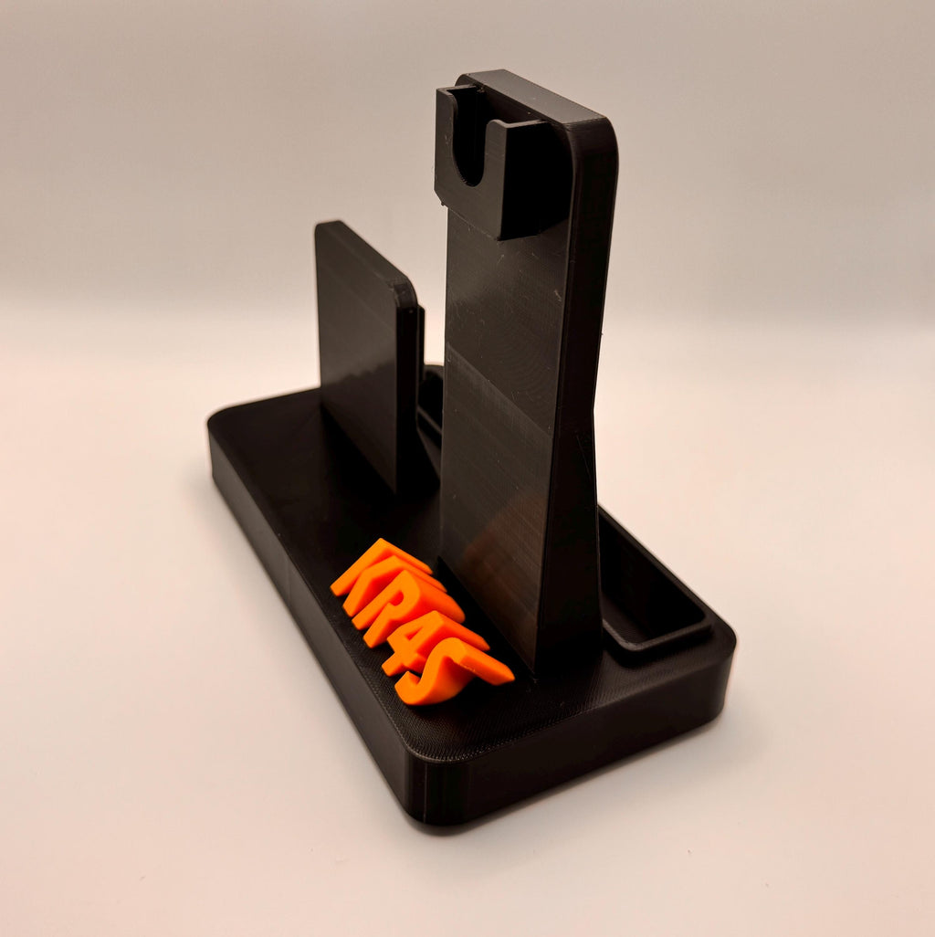 Yaesu FT5 / FT3 desk stand – empty stand angled