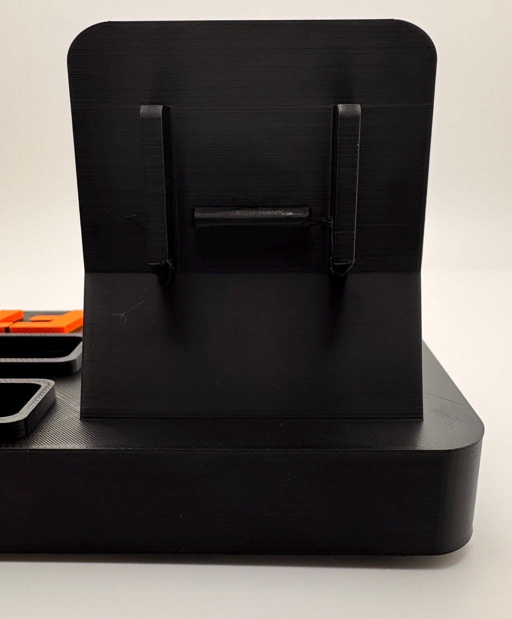Yaesu FT5D desk stand with custom callsign – 3800 mAh version mic clip