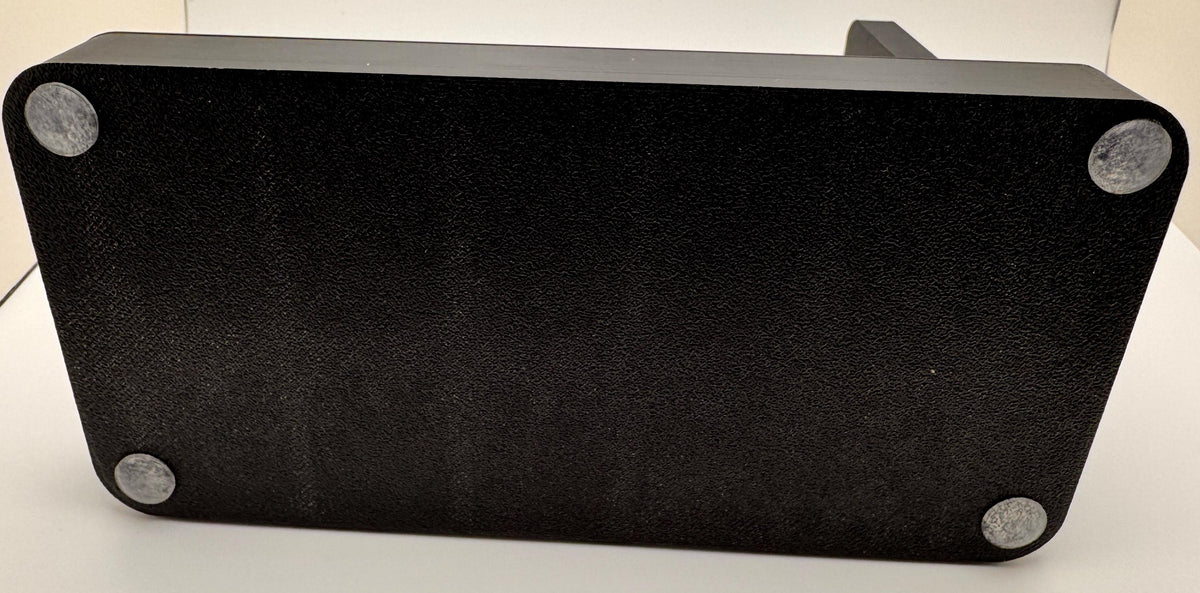 Yaesu FT5D desk stand with custom callsign – base underside with rubber feet