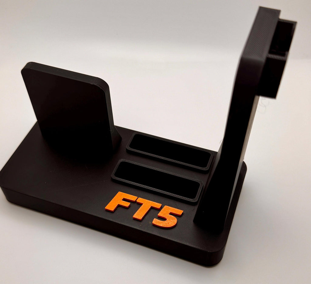 Yaesu FT5D desk stand with FT5 motif – empty stand angled